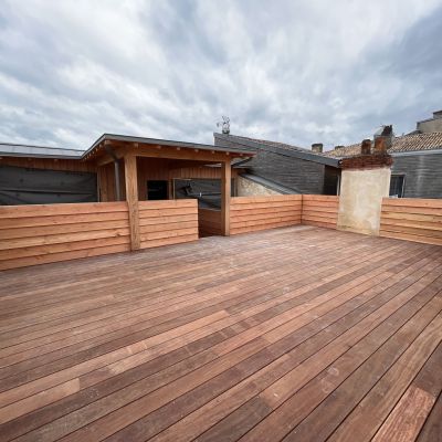 Rénovation d'un immeuble à Bordeaux, Cour de l'Yser.