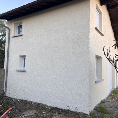 Rénovation d'une maison à Carcans et création d'une extension.