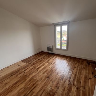 Rénovation d'une maison à Carcans et création d'une extension.